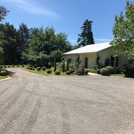 Te Kopura Lodge Martinborough Exterior photo