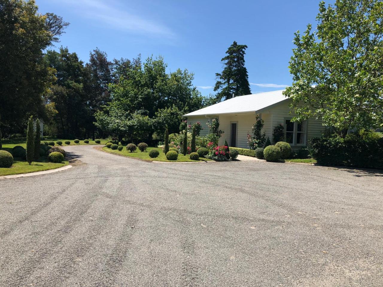 Te Kopura Lodge Martinborough Exterior photo